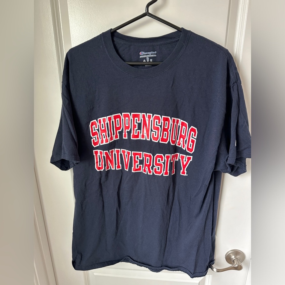 Shippensburg University champion T-shirt. Size extra large.